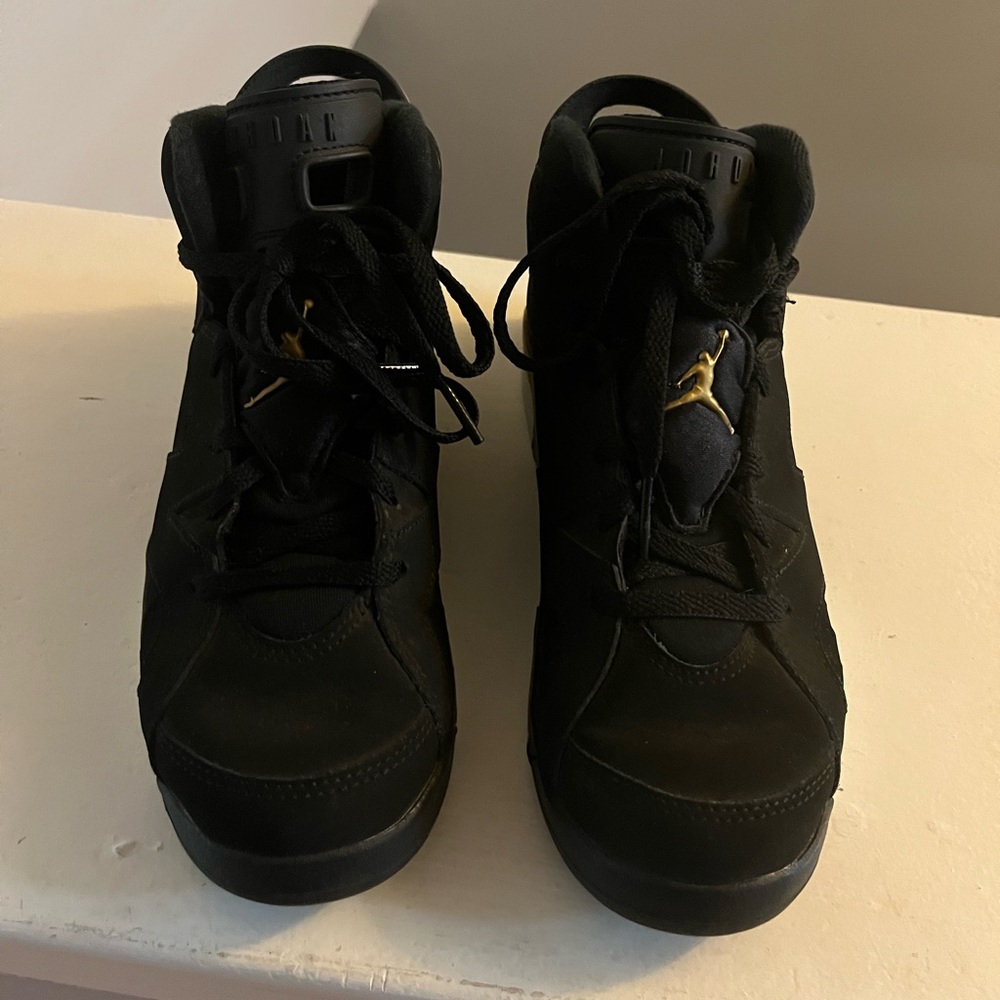 Jordan Black and Gold Women's Sneakers
